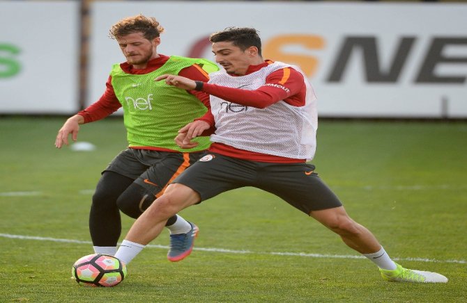 Galatasaray, Medipol Başakşehir Mesaisine Başladı