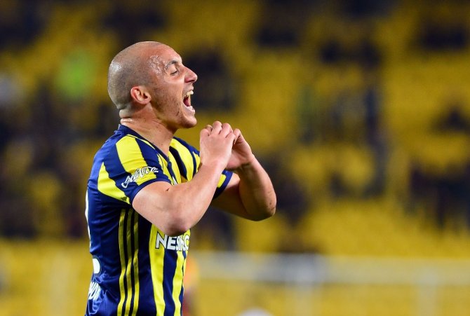 Fener Yarı Finalde: Rakip Başakşehir