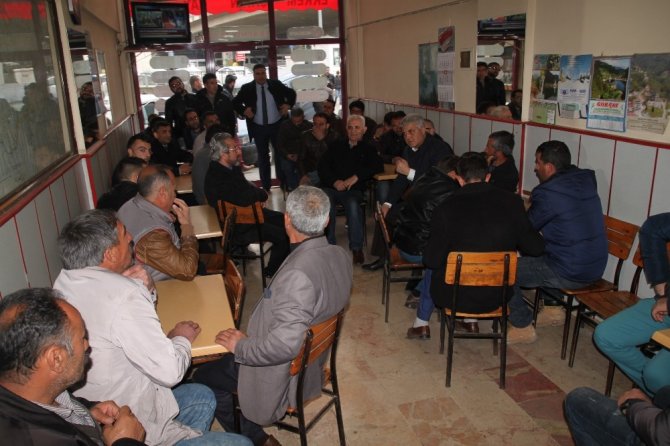 Ak Parti Trabzon Milletvekilleri Referandum Çalışmalarını Sürdürüyor