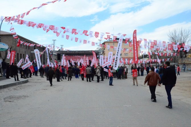 Doğu Perinçek Boş Meydana Konuştu