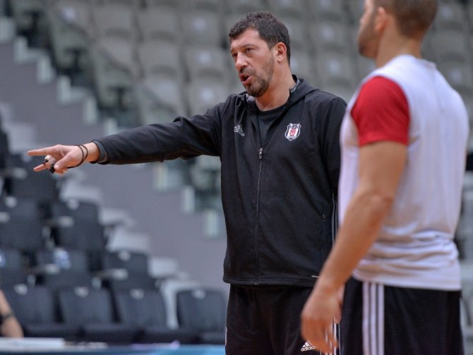 Beşiktaş, Tofaş Maçı Hazırlıklarını Sürdürüyor