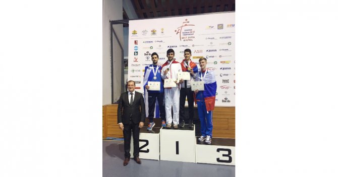 Ümitler Tekvandoda 1 Altın, 1 Bronz