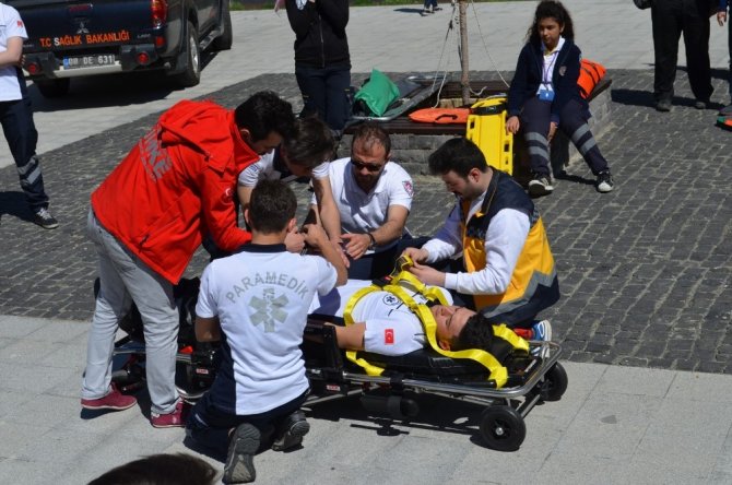 Açü’de ‘Yaşama Yol Ver’ Eğitimi