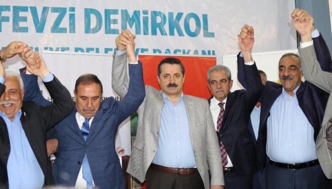 Eski Chp’li Başkan Yardımcıları Ak Parti’ye Katıldı