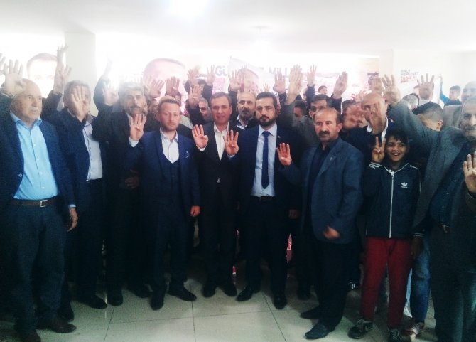 Partilerinden İstifa Edip Ak Parti’ye Katıldılar
