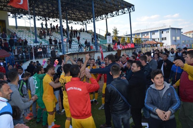 Yeşil Saha Yine Karıştı