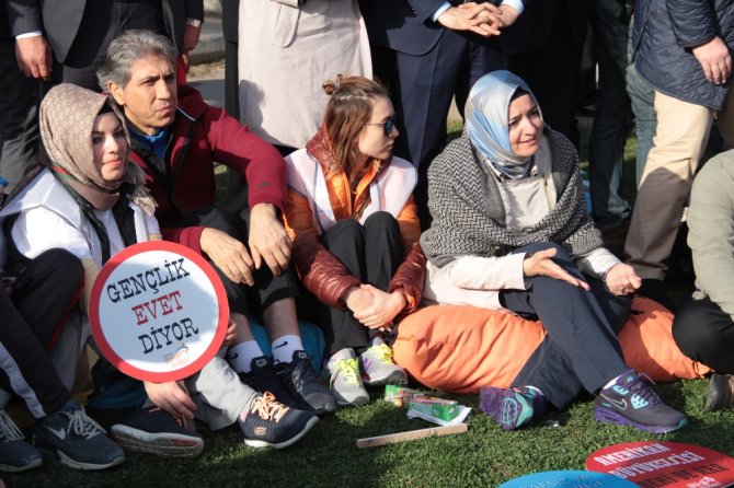 Bakan Kaya Gençlerle Pedal Çevirdi