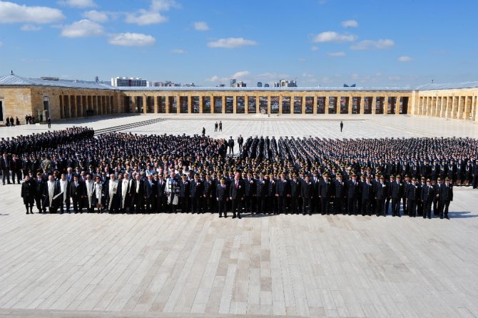 Bakan Soylu’dan Anıtkabir’e Ziyaret