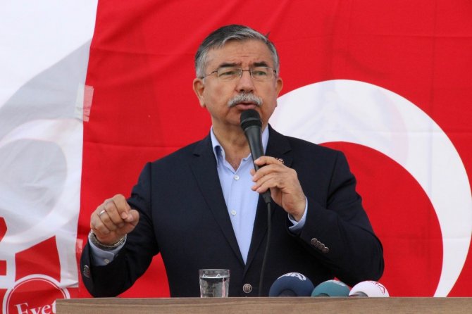 Bakan Yılmaz Chp İlçe Başkanlığını Ziyaret Ederek ’Evet’i Anlattı