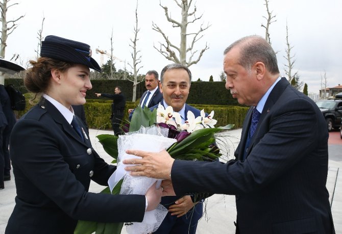 Cumhurbaşkanı Erdoğan Polislerle Bir Araya Geldi