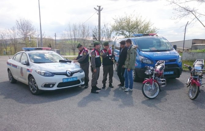 Trafiği Tehlikeye Düşürmüşlerdi: Ceza Yağdı
