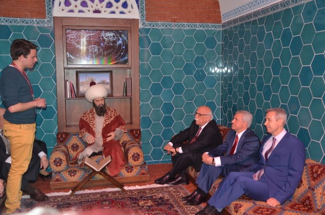 Türk Dünyası Bilim, Sanat Ve Kültür Merkezi Halkla Buluşuyor