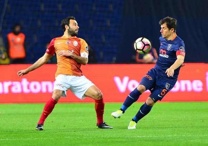 Başakşehir Galatasaray’ı Bozguna Uğrattı