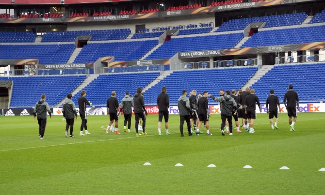 Beşiktaş Lyon Hazırlıklarını Tamamladı