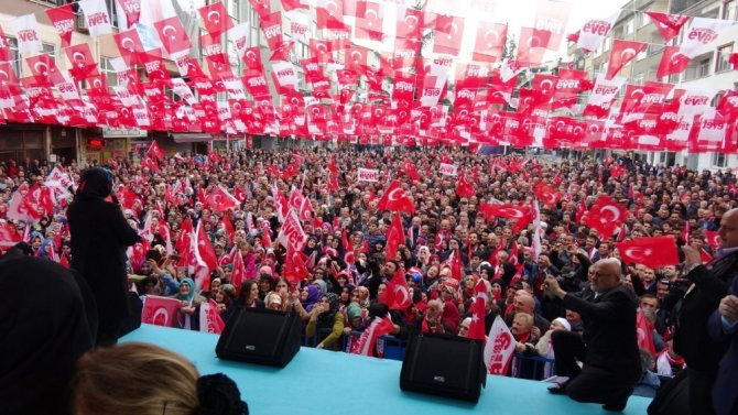 "Kılıçdaroğlu’na Oyuncak Bir Tank Verelim, Önünde Dursun"