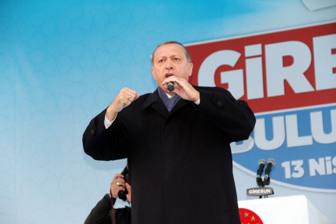 “Avrupa’nın Yüzündeki Makyaj Dökülüyor"