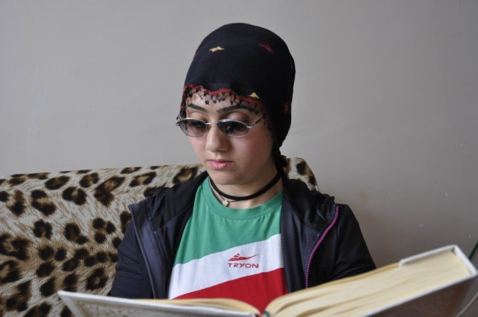 Görme Engelli Kızdan Büyük Başarı