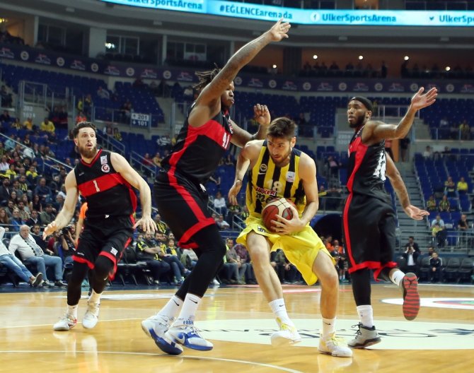 Fenerbahçe Evinde Kazandı