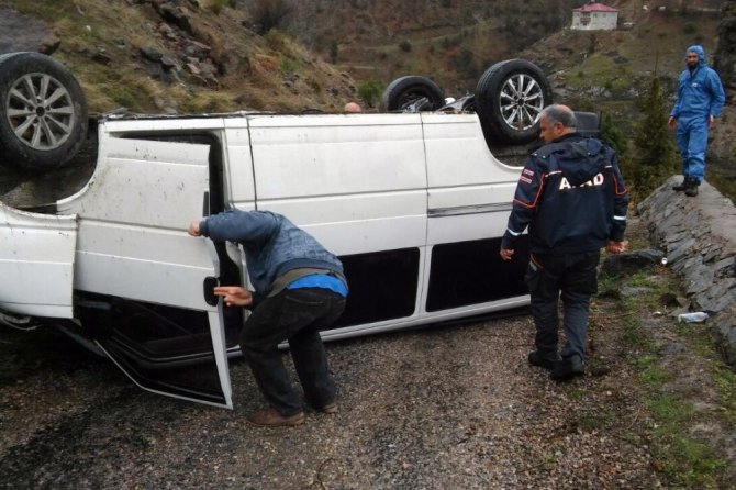 Gümüşhane’de Trafik Kazası: 4 Yaralı