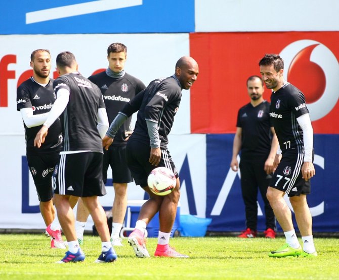 Beşiktaş’ta Lyon Maçı Hazırlıkları Başladı