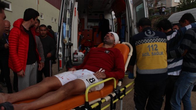 Amatör Maçta Ortalık Karıştı: Bir Futbolcu Yaralandı