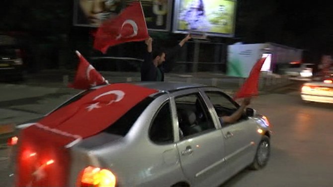 Kktc’de ’Evet’ Sevinci
