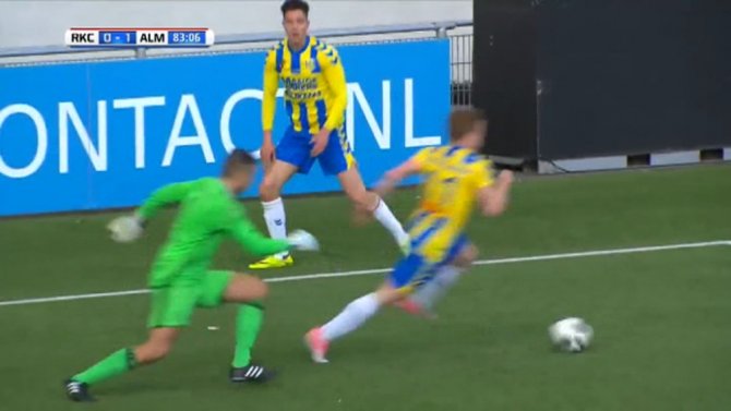 Kaleciden İnanılmaz Hata