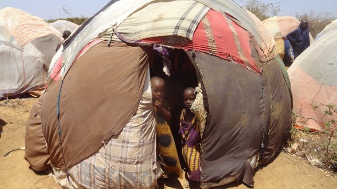Somali Acil Yardım Bekliyor