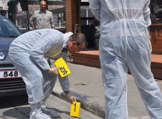 Tartıştığı Karısını 6 Yerinden Bıçakladı