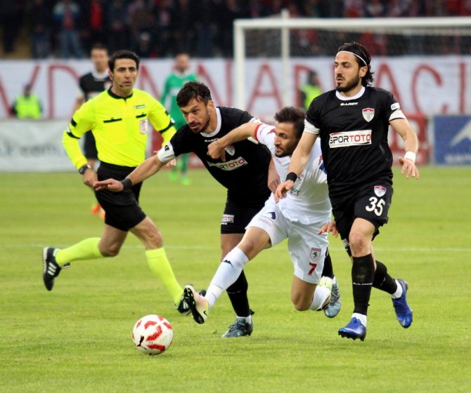 Samsunspor 7 Maç Aradan Sonra Kaybetti.