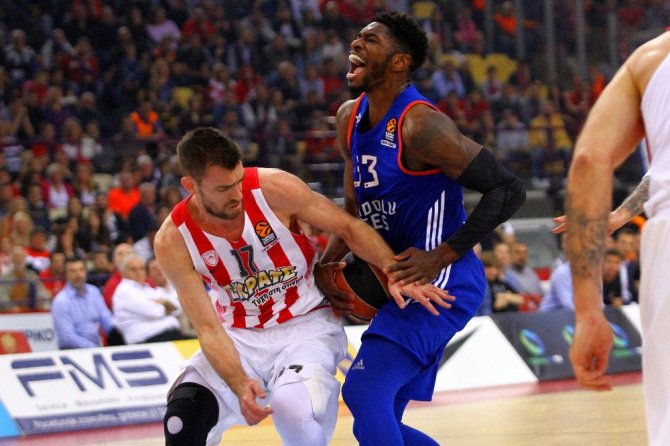 Anadolu Efes, Deplasmanda Olympiakos’a Yenildi