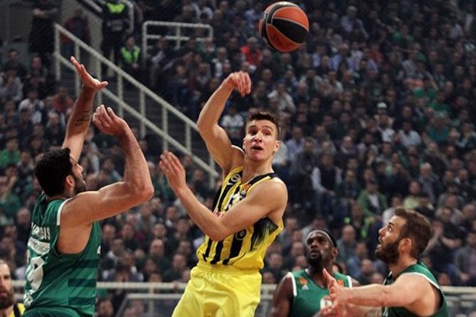 Fener Final Four’un Kapısını Araladı