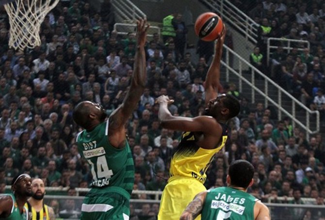 Fener Final Four’un Kapısını Araladı