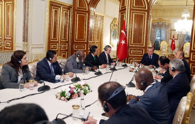 Cumhurbaşkanı Erdoğan Yabancı Temsilcilerle Bir Araya Geldi