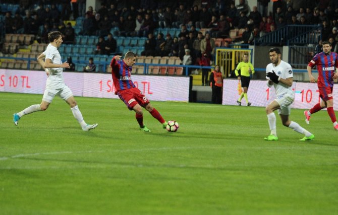 Kardemir Karabükspor -Kasımpaşa Karşılaşması Golsüz Bitti