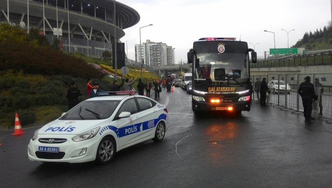 Her İki Takım Da Tt Arena’da
