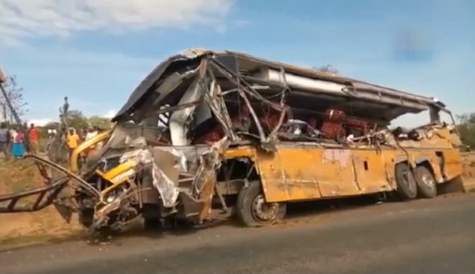 Katliam Gibi Kaza: 26 Ölü