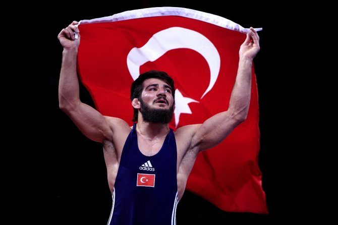 Milli Güreşçiler Avrupa’da Tarih Yazmaya Gidiyor