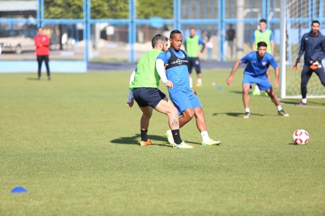 Adana Demirspor’da Bandırmaspor Mesaisi Sürüyor
