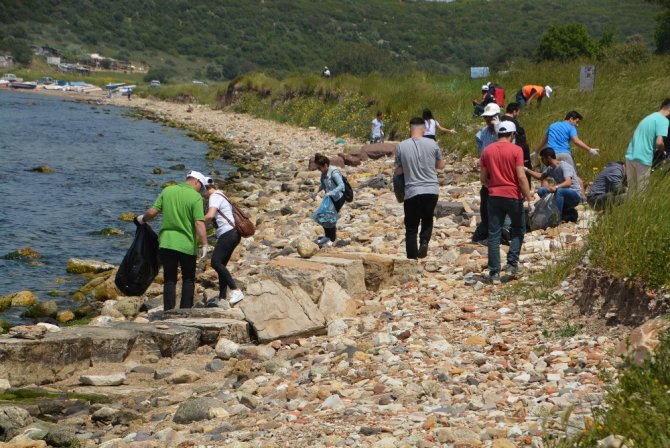 Antik Kent Bölgesinde 400 Kilo Çöp Toplandı