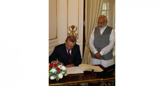Cumhurbaşkanı Erdoğan’a Hindistan’da Anlamlı Hediye