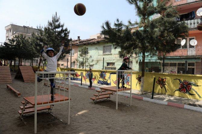 İlköğretim Okuluna ’Survivor’ Parkuru