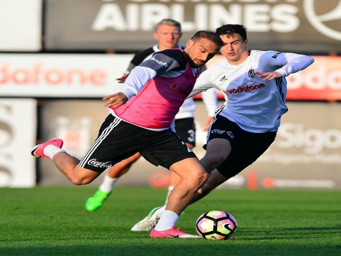Beşiktaş Derbi Hazırlıklarını Sürdürüyor