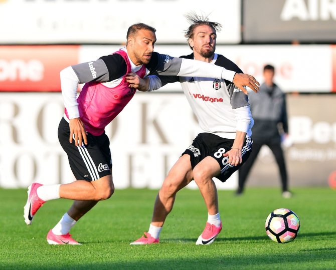 Beşiktaş Derbi Hazırlıklarını Sürdürüyor