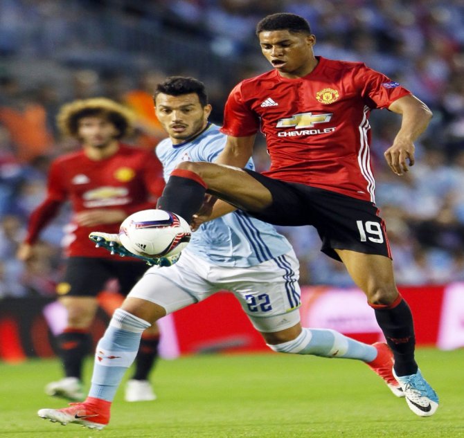 Manchester United Avantajı Kaptı