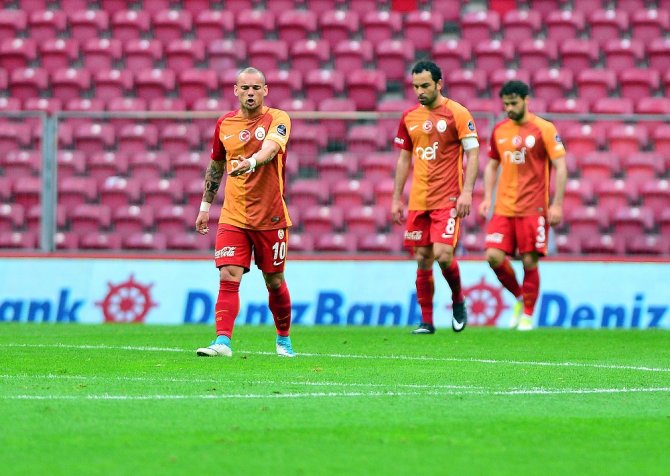 Aslan’ı Paşa Çarptı!