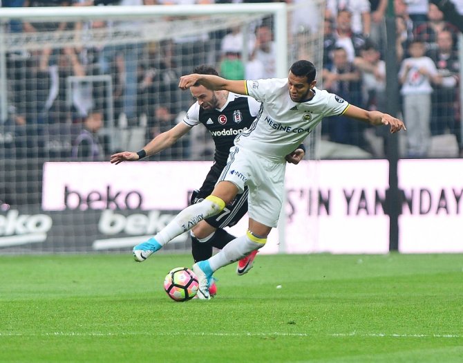 Beşiktaş İlk Yarıyı Önde Kapattı