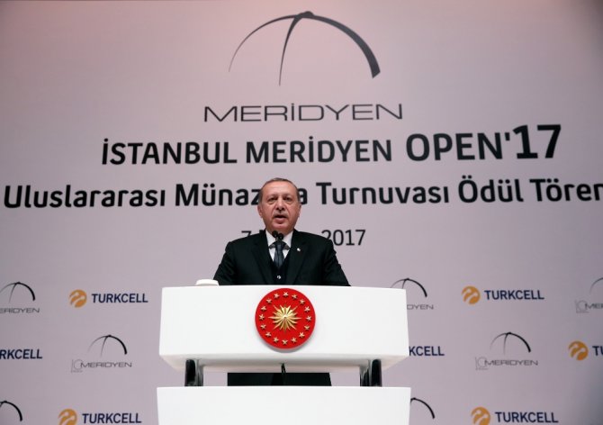 “Fikirlerin Konuşulup Tartışılmadığı Yerde..."
