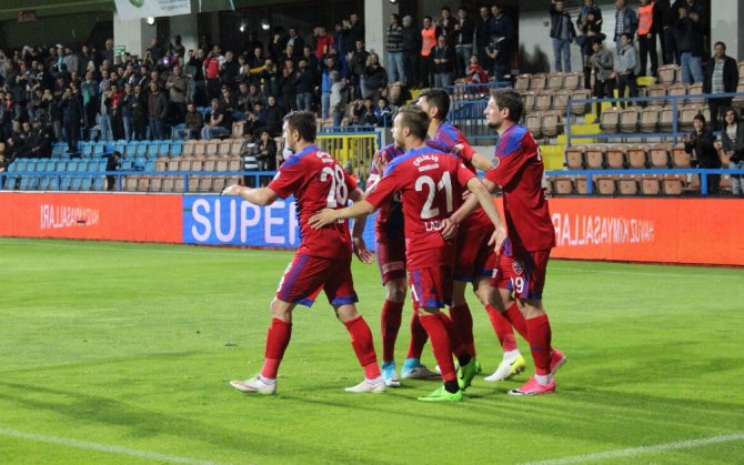 Karabükspor Bir Attı Üç Aldı