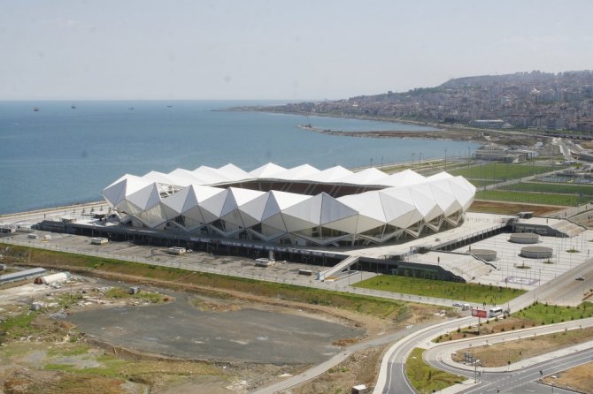 Medical Park Arena’nın Akıllı Çatısı Rüzgara Dayanamadı